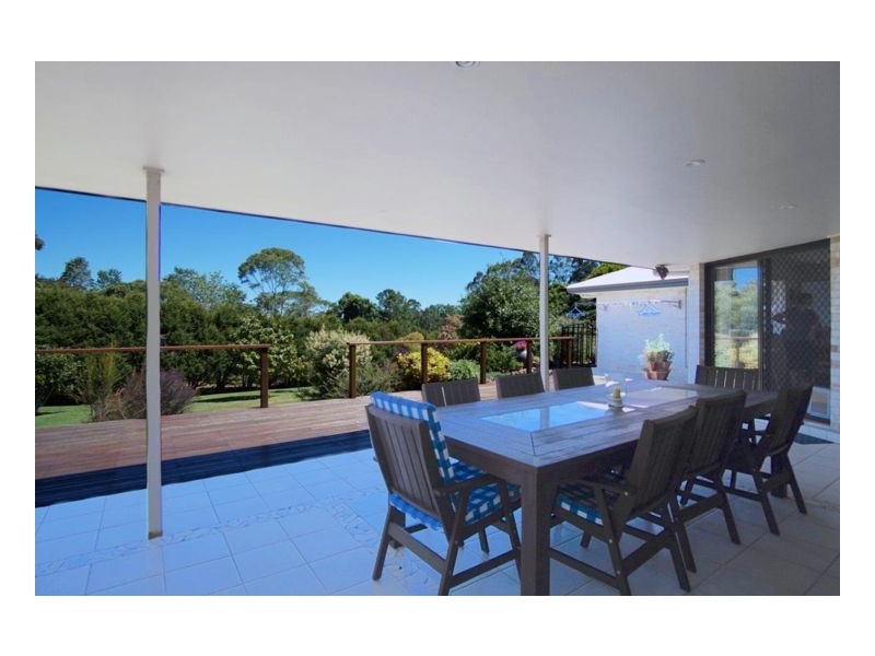 7 Burgess Avenue, Maleny QLD 4552