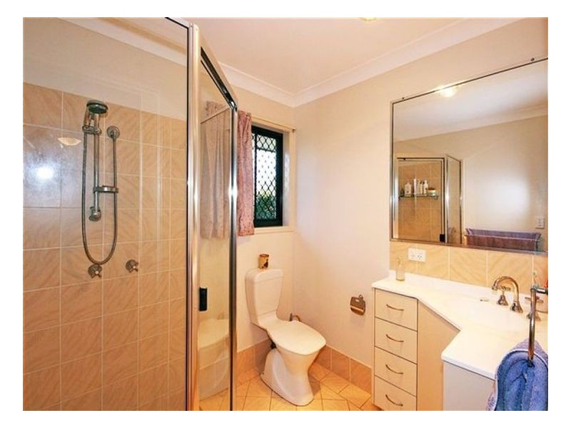 7 Burgess Avenue, Maleny QLD 4552