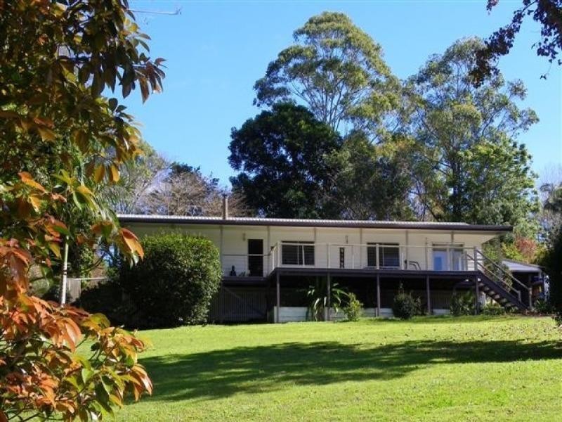 16 Avocado Lane, Maleny QLD 4552