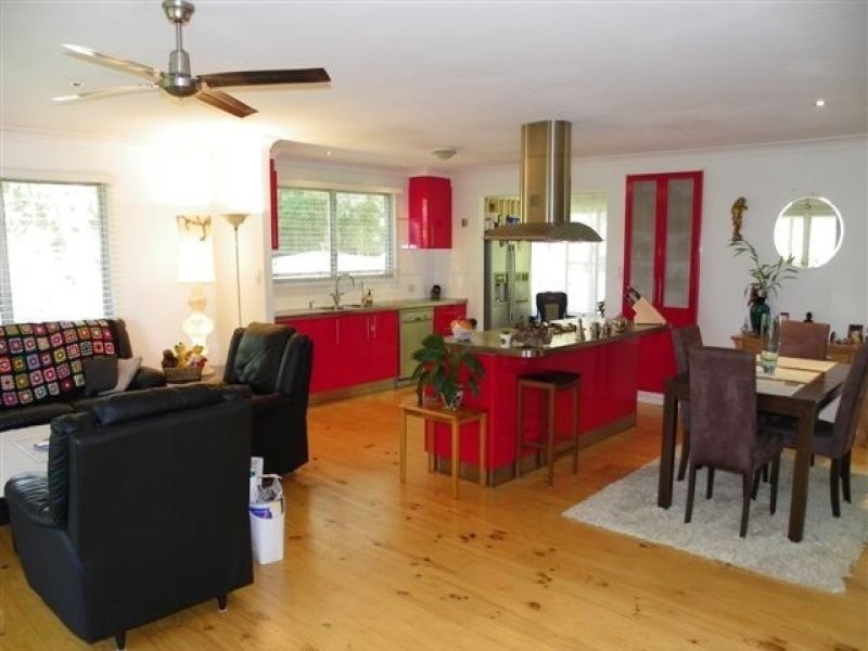 16 Avocado Lane, Maleny QLD 4552