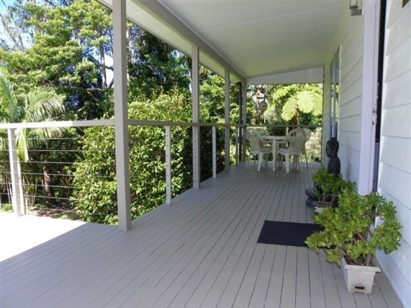 16 Avocado Lane, Maleny QLD 4552