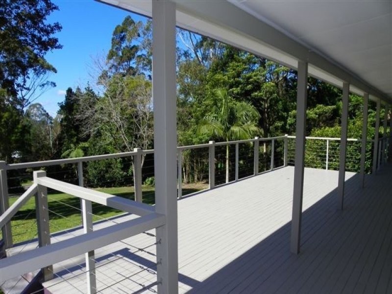 16 Avocado Lane, Maleny QLD 4552