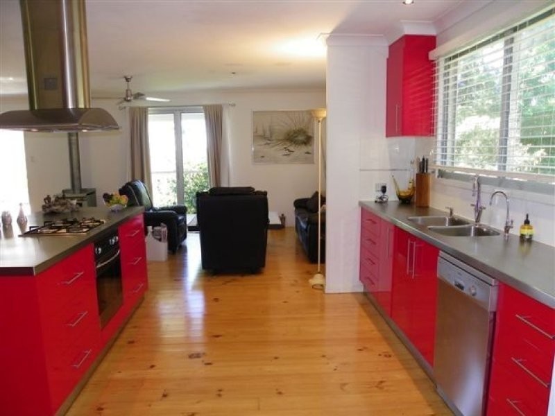 16 Avocado Lane, Maleny QLD 4552