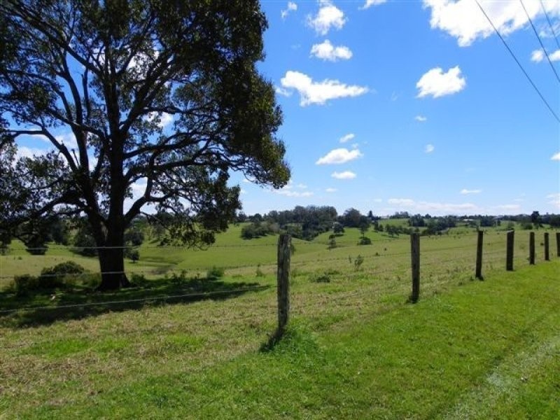 145 McCarthy Road, Maleny QLD 4552