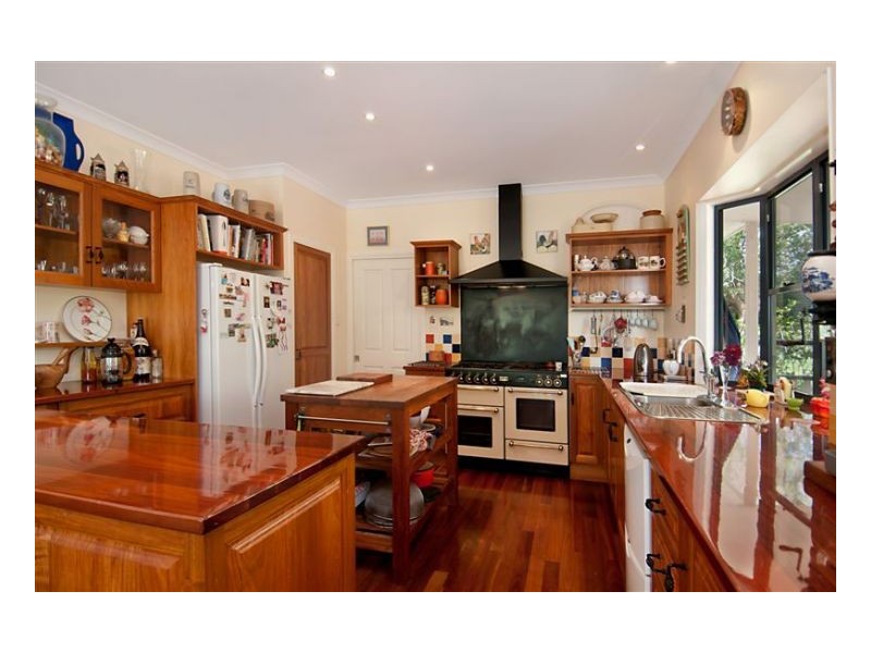 8 Lansdowne Rise, Maleny QLD 4552