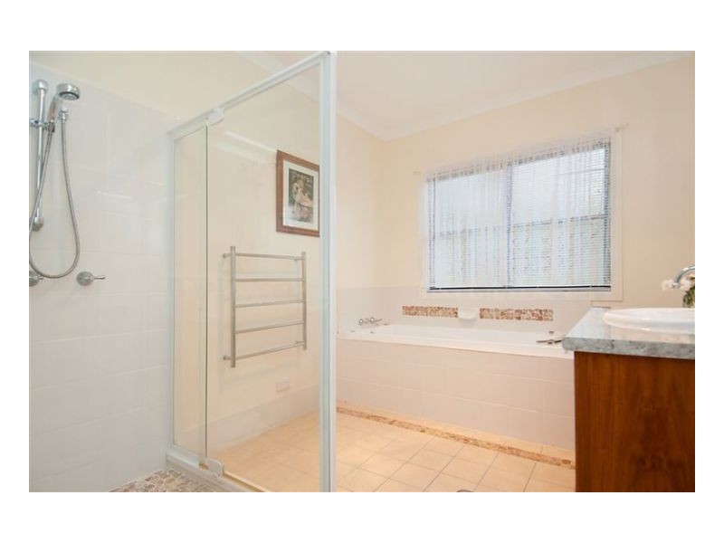 8 Lansdowne Rise, Maleny QLD 4552