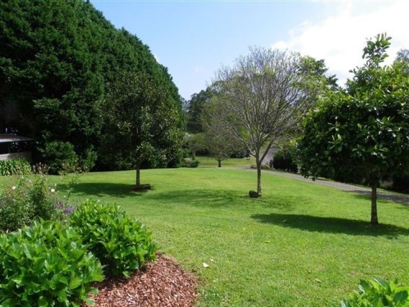 1 Vale End, Maleny QLD 4552