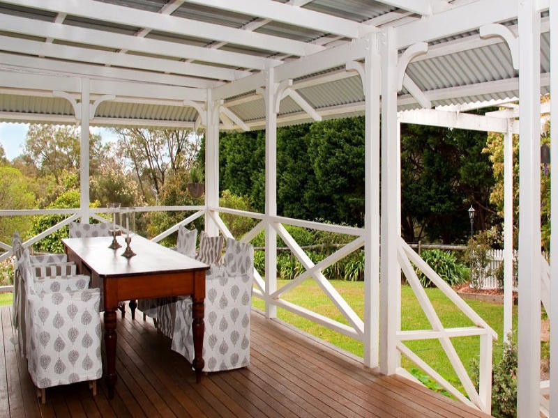 1 Vale End, Maleny QLD 4552
