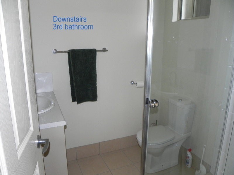 2/8 Willaroo Way, Maleny QLD 4552