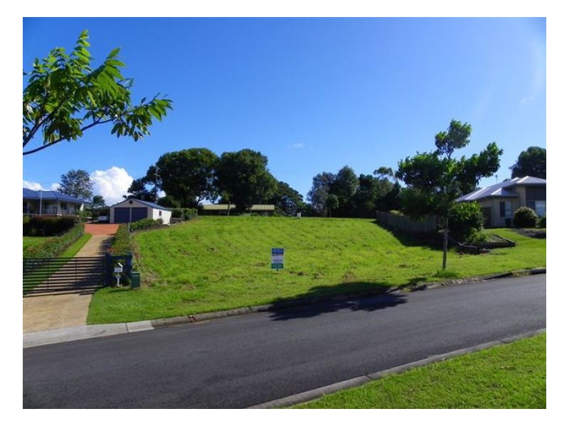 16 Macaranga Street, Maleny QLD 4552