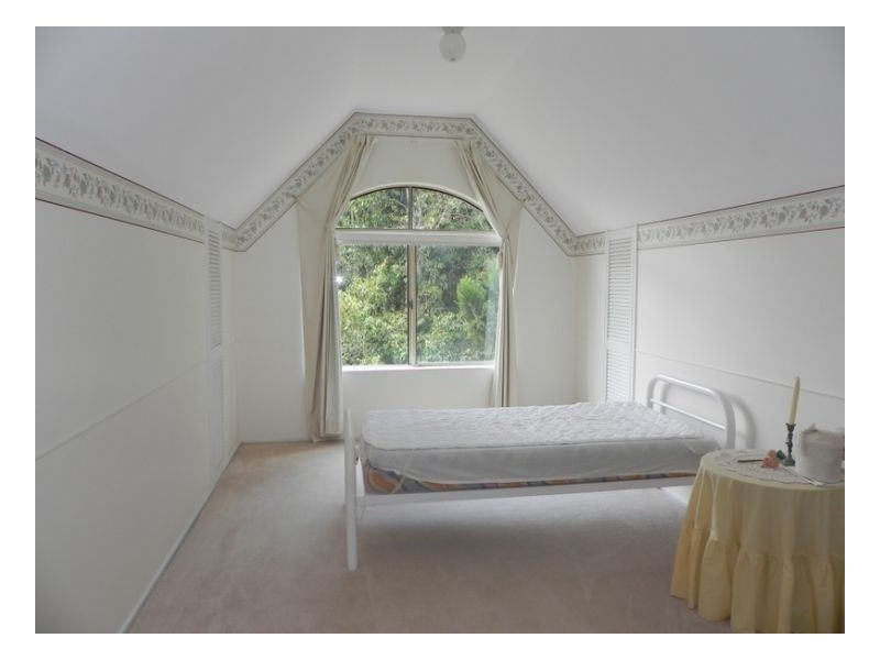 18 Treehaven Way, Maleny QLD 4552