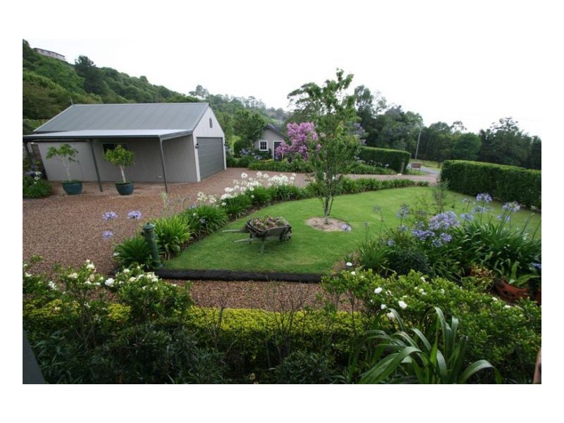 42 McCarthy Shute Road, Maleny QLD 4552