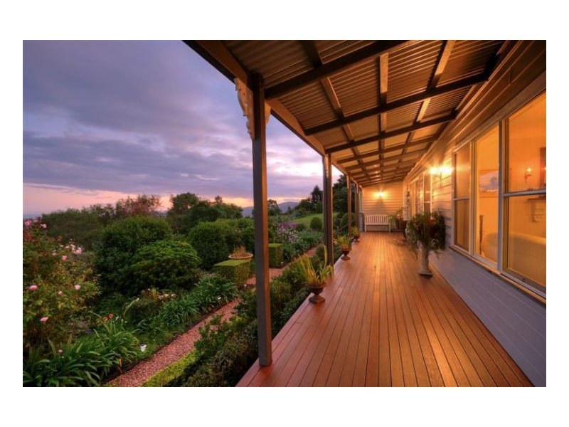 42 McCarthy Shute Road, Maleny QLD 4552