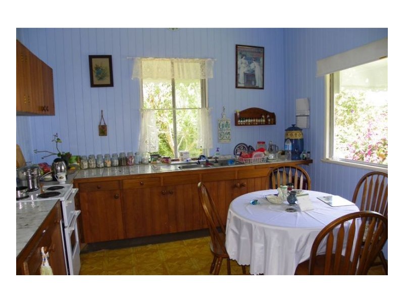 12 Tulip Street, Maleny QLD 4552