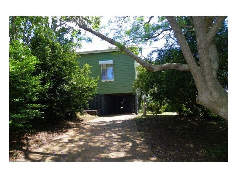 12 Tulip Street, Maleny QLD 4552