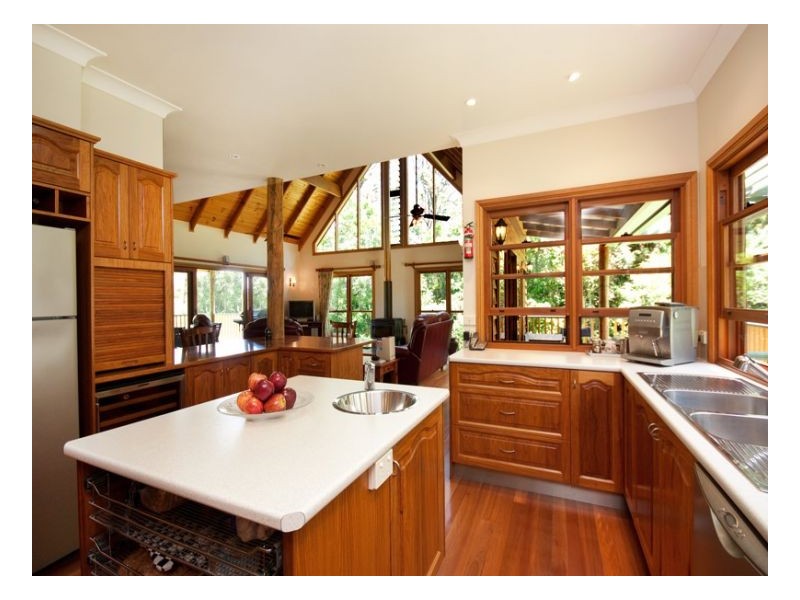 154 Engle Road, Maleny QLD 4552