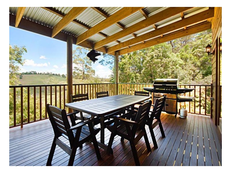 154 Engle Road, Maleny QLD 4552