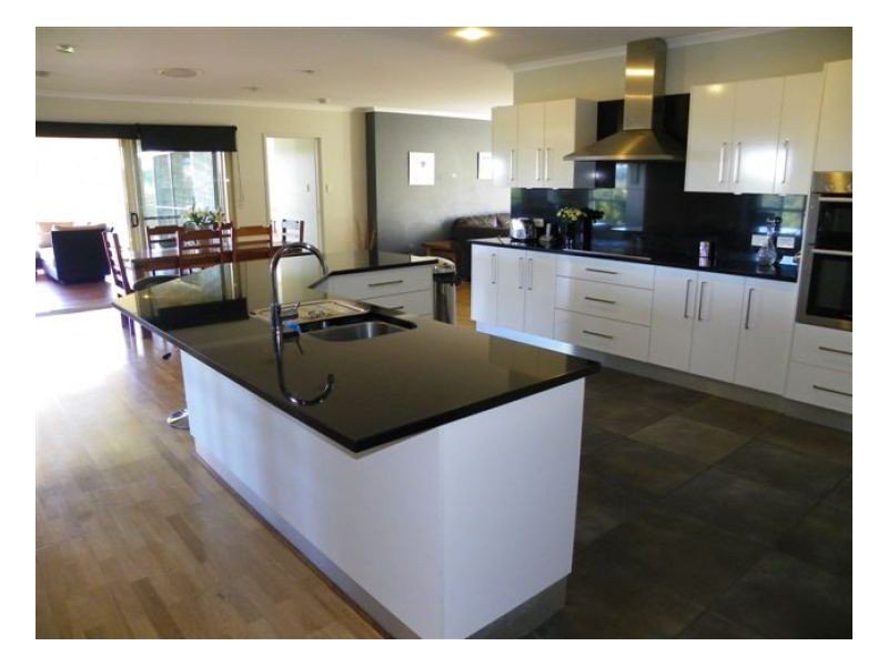 12 Greenhills Esplanade, Maleny QLD 4552