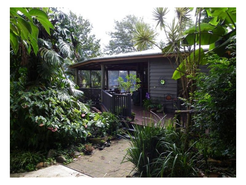 17 Alfs Road, Maleny QLD 4552