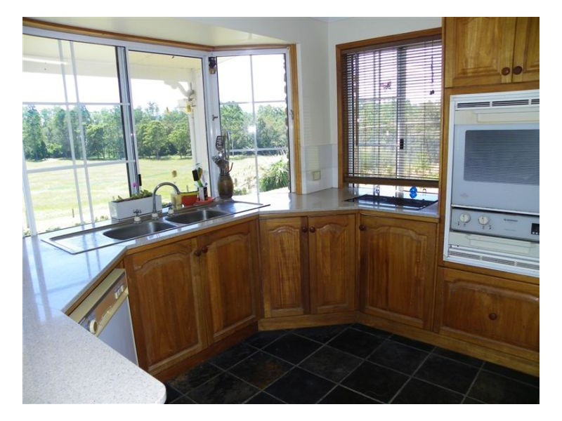 416 Aherns Road, Maleny QLD 4552