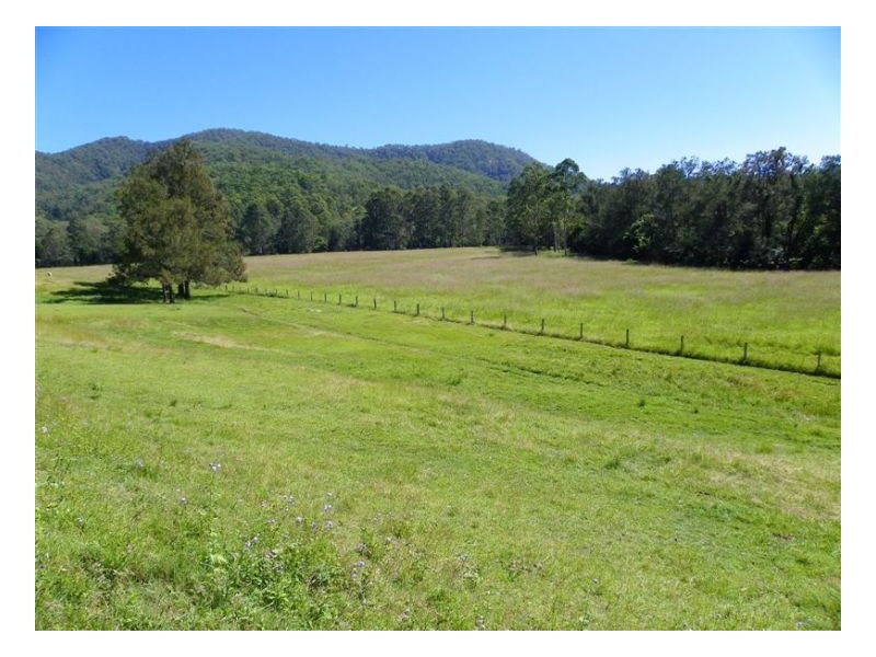 416 Aherns Road, Maleny QLD 4552