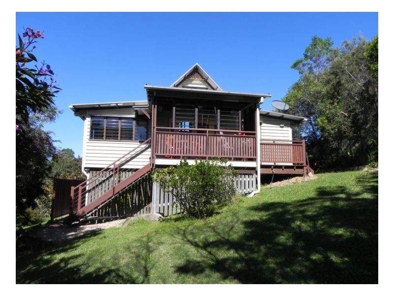 21 Pinewood Circuit, Maleny QLD 4552