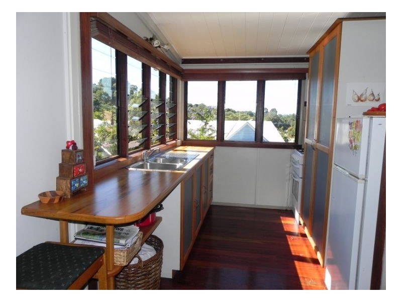 21 Pinewood Circuit, Maleny QLD 4552