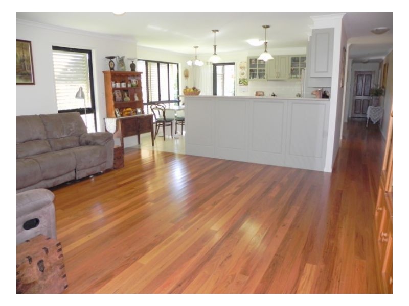 10 Teutoberg Avenue, Maleny QLD 4552