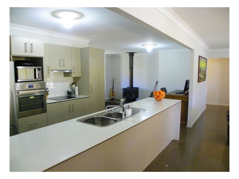 15 Macaranga Street, Maleny QLD 4552