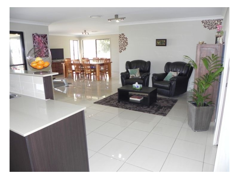 10 Woodpecker Close, Maleny QLD 4552