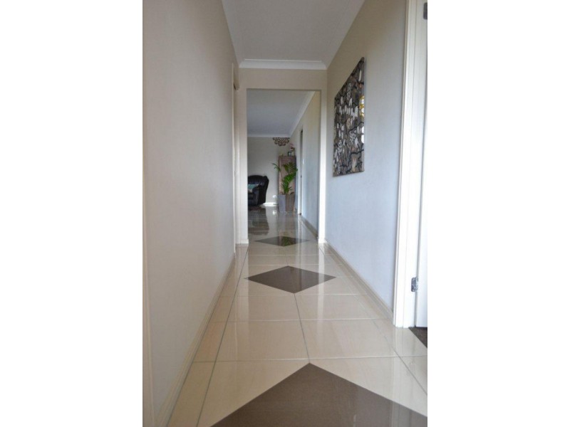 10 Woodpecker Close, Maleny QLD 4552