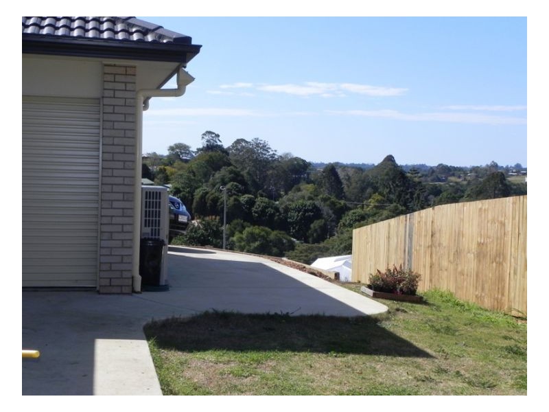 10 Woodpecker Close, Maleny QLD 4552