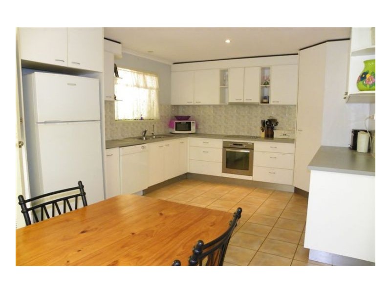 57 Post Office Road, Mapleton QLD 4560