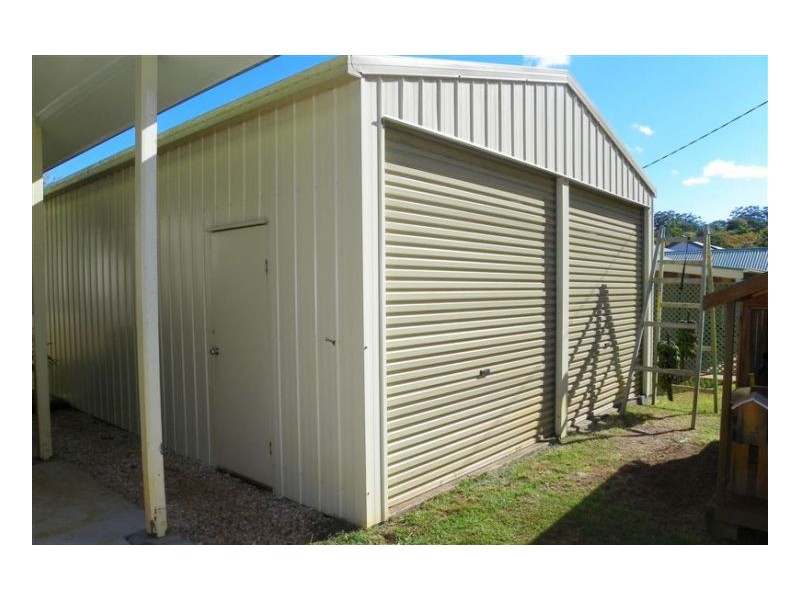 57 Post Office Road, Mapleton QLD 4560