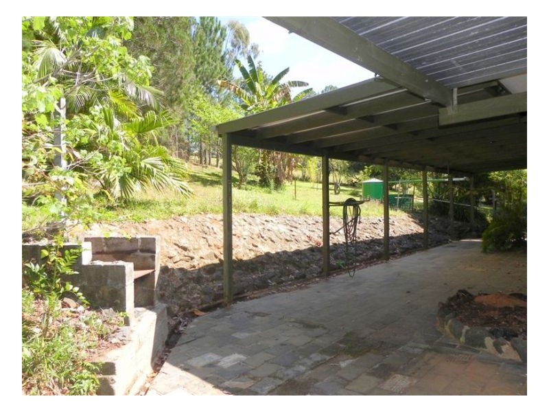 105 River Road, Peachester QLD 4519