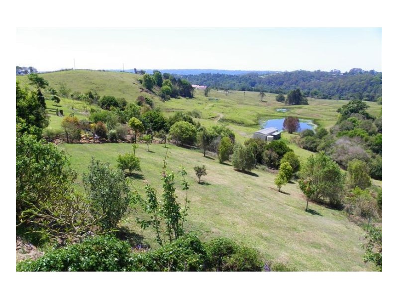 15 Lorikeet Lane, Maleny QLD 4552