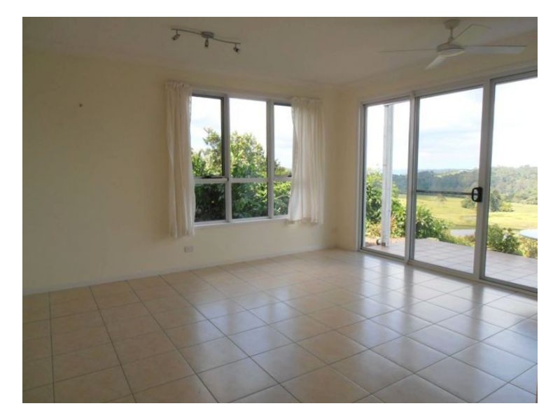 15 Lorikeet Lane, Maleny QLD 4552