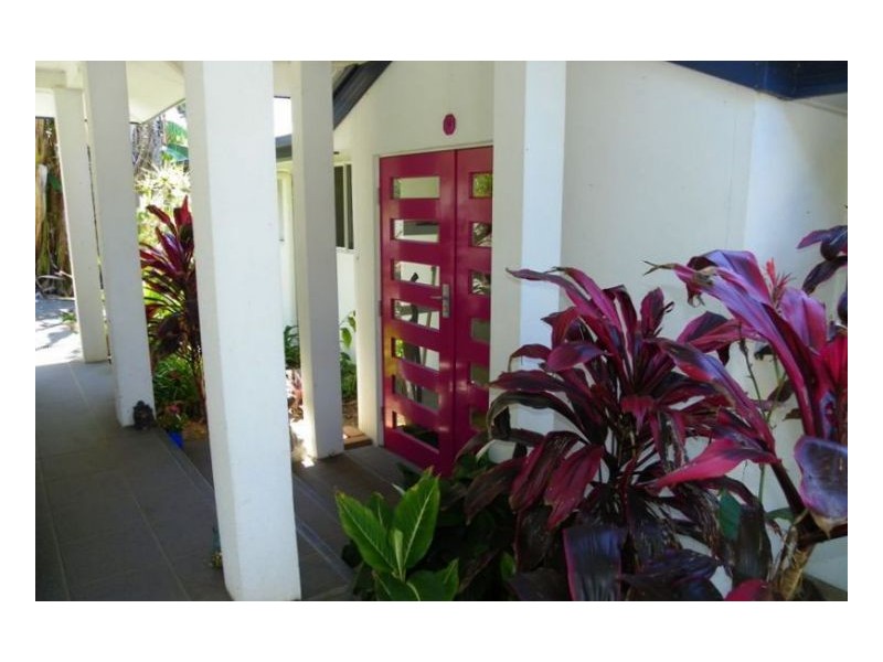 15 Lorikeet Lane, Maleny QLD 4552