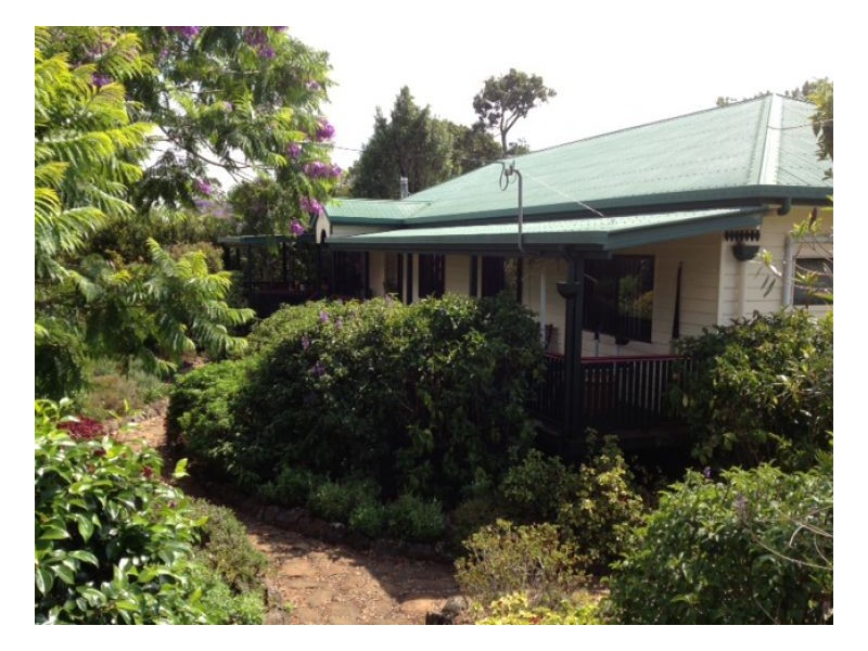 25 Mary Cairncross Avenue, Maleny QLD 4552