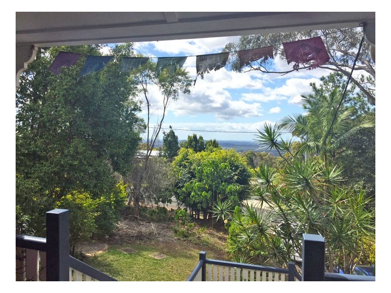 17 Ocean View Road, Mount Mellum QLD 4550