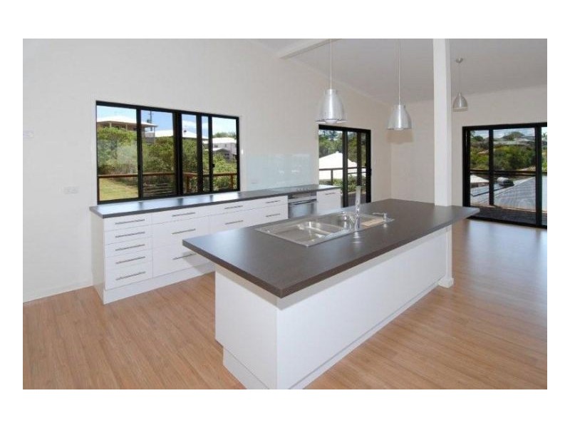 7 Sunnyside Court, Maleny QLD 4552