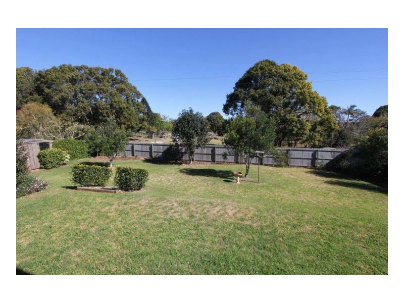 8 Macaranga Street, Maleny QLD 4552