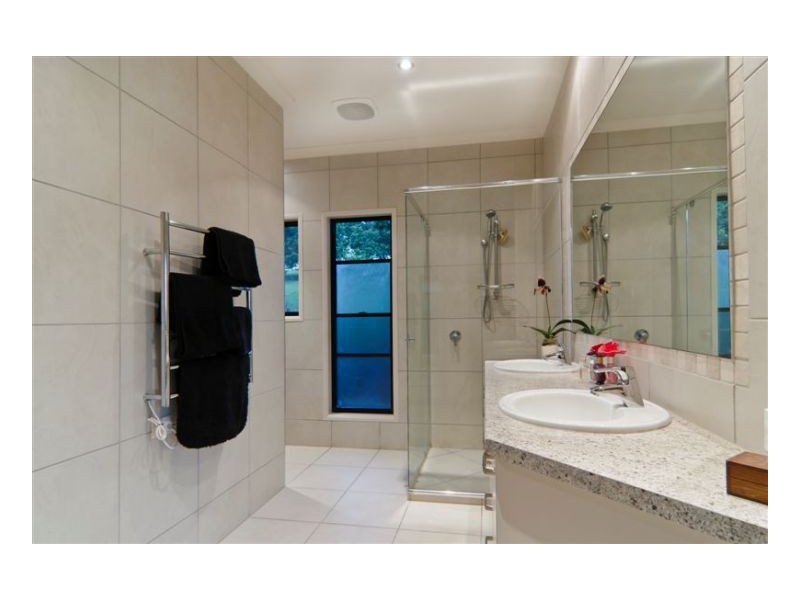 392 Dulong Road, Dulong QLD 4560