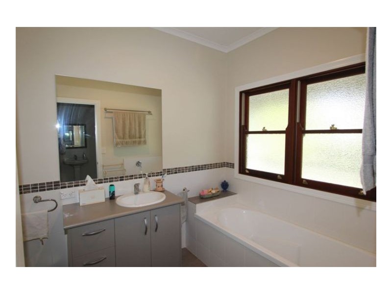 17 Obi Lane, Maleny QLD 4552