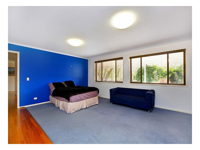 33 Burgess Avenue, Maleny QLD 4552