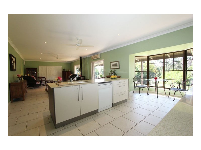 31 Beechwood Road, Maleny QLD 4552