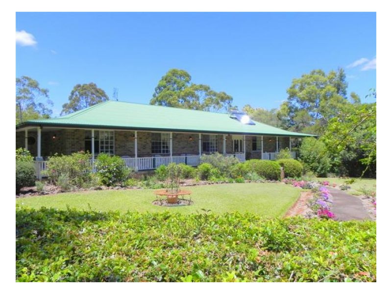8 Glover Court, Montville QLD 4560