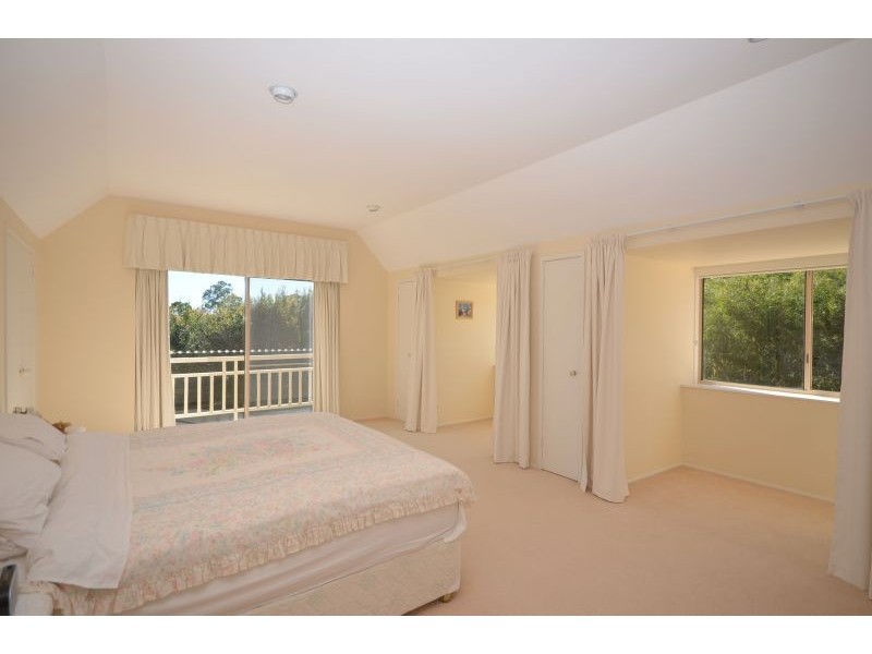 18 Treehaven Way, Maleny QLD 4552