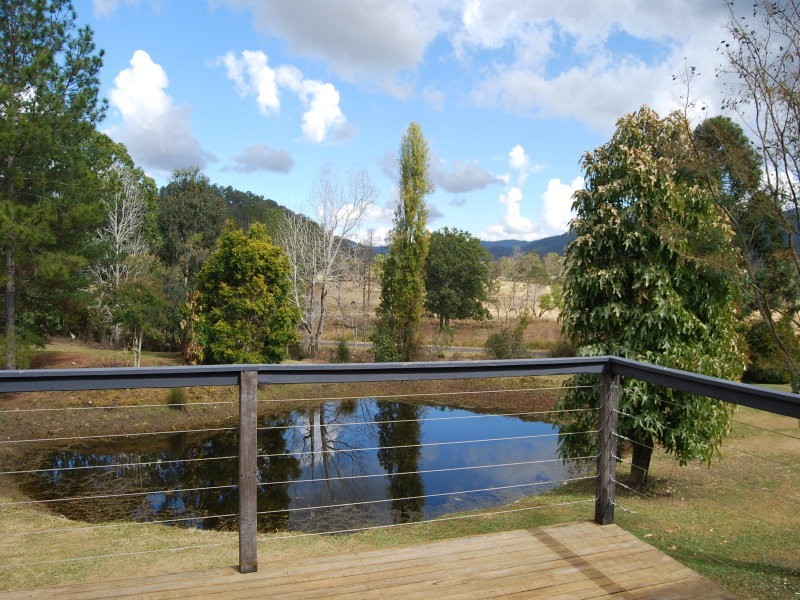 Cambroon QLD 4552