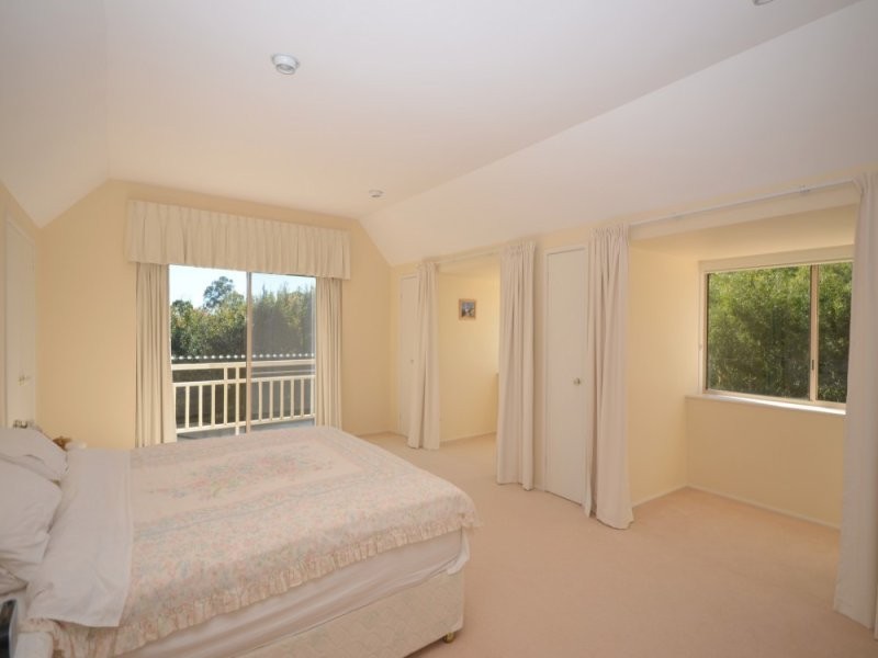 18 Treehaven Way, Maleny QLD 4552